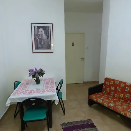 Agoc Vendeghaz Guest house *