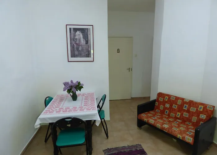 Agoc Vendeghaz Гостевой дом *